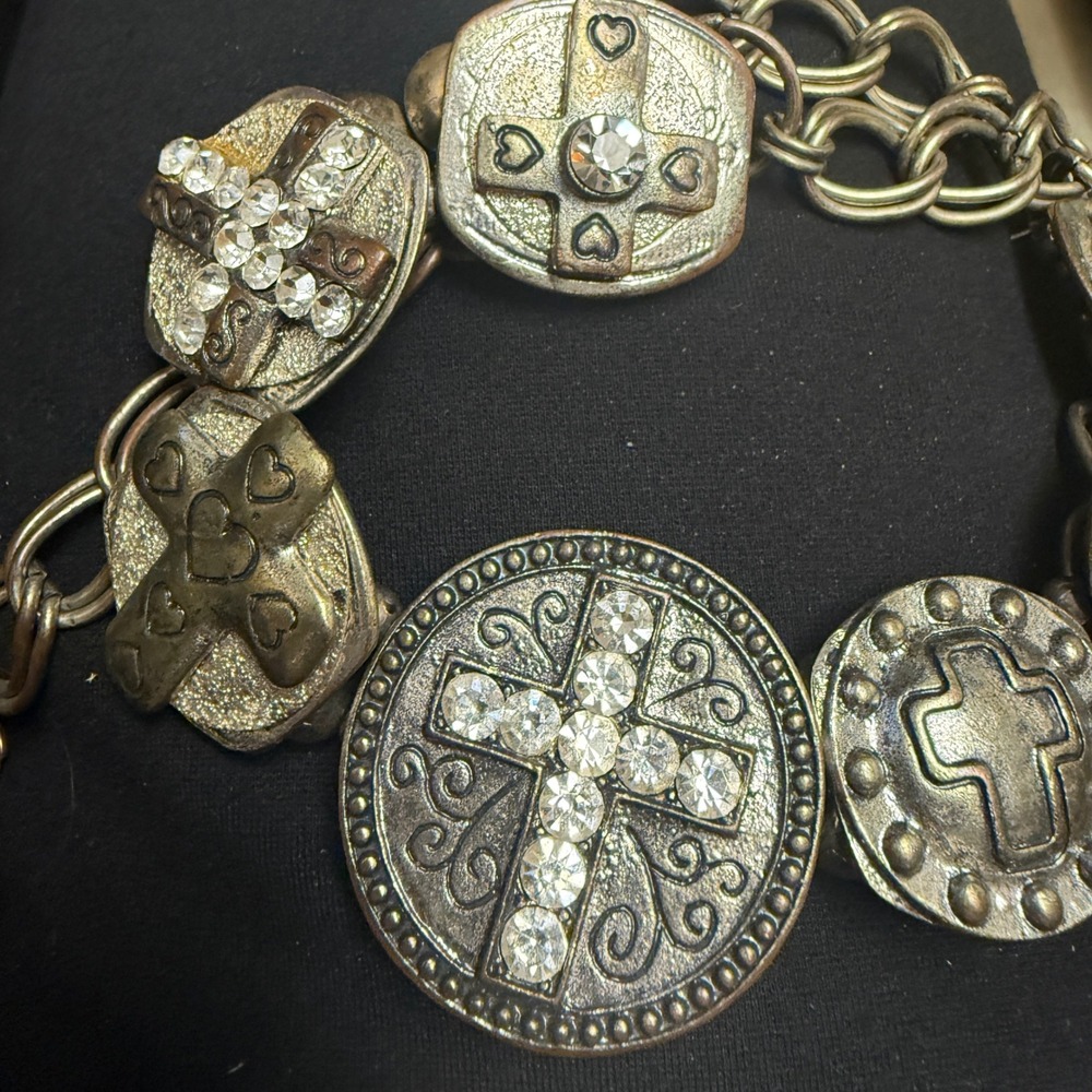 Vintage Style Pewter Tone Rhinestone Cross Medallion Statement Necklace 21.5" - Picture 4 of 7